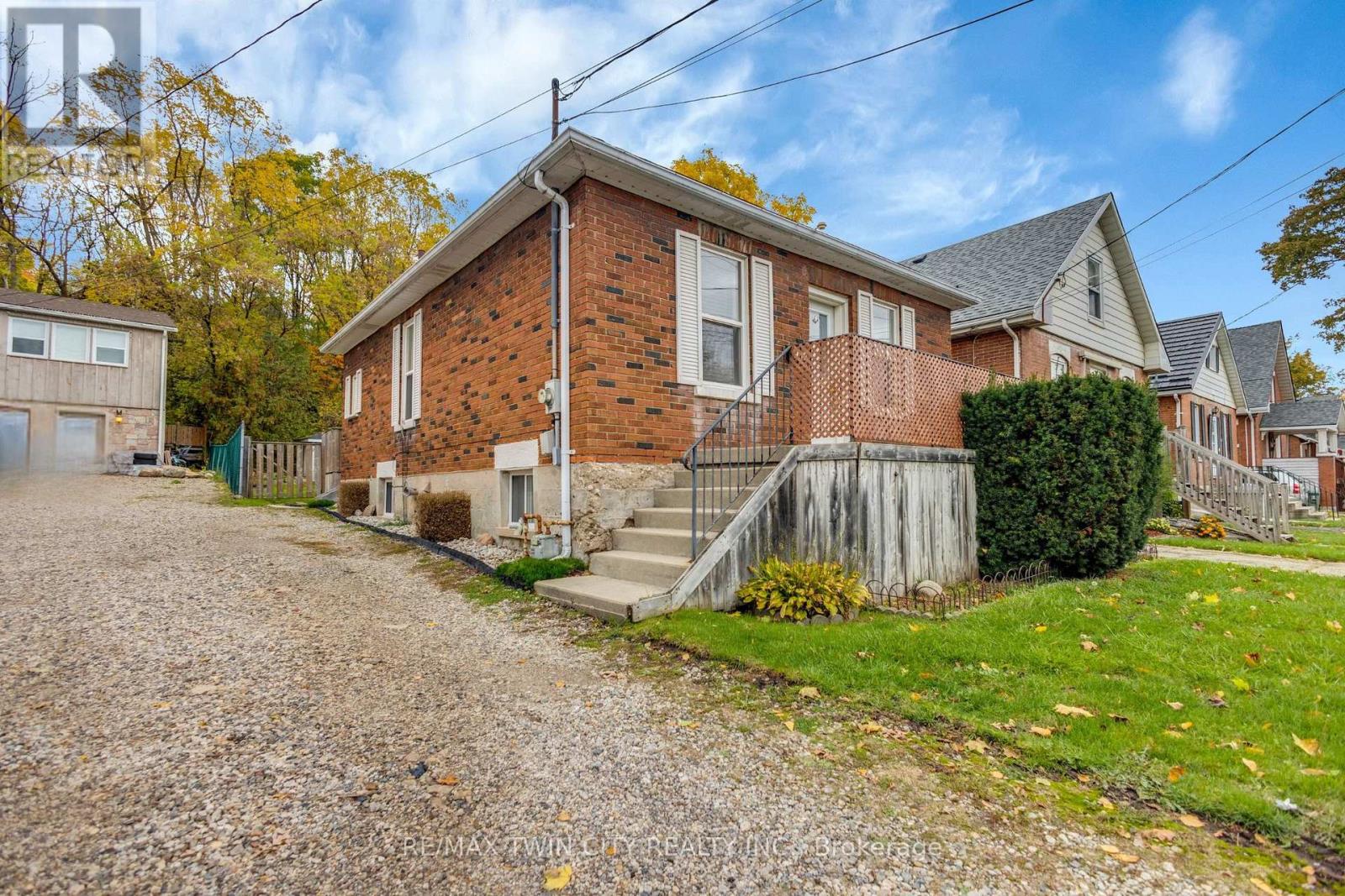 124 ELIZABETH STREET, Guelph, Ontario