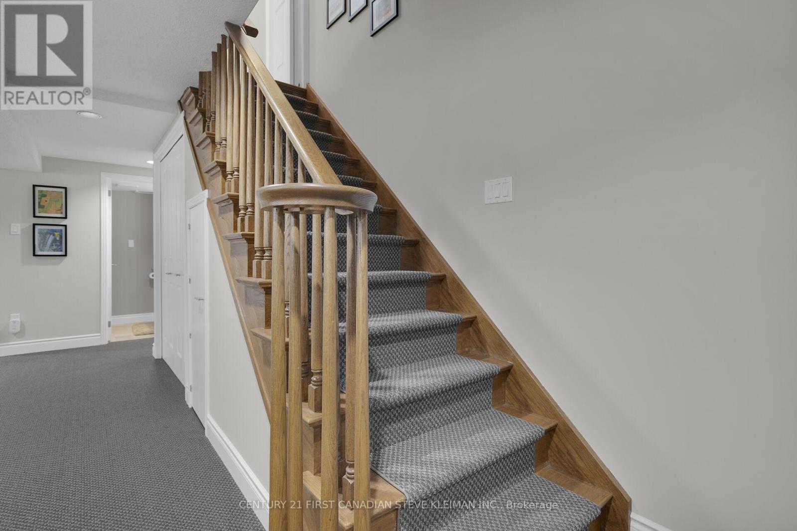 Photo 30 of 47 for 96 Meridene Crescent W