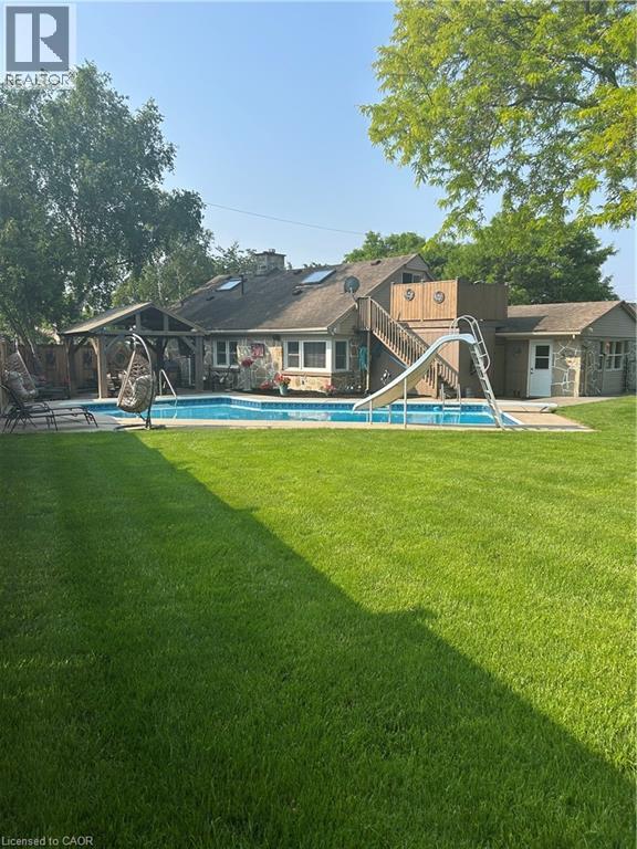 Photo 8 at 34 Queensway Drive, Brantford Photo 8 at 34 Queensway Drive, Brantford