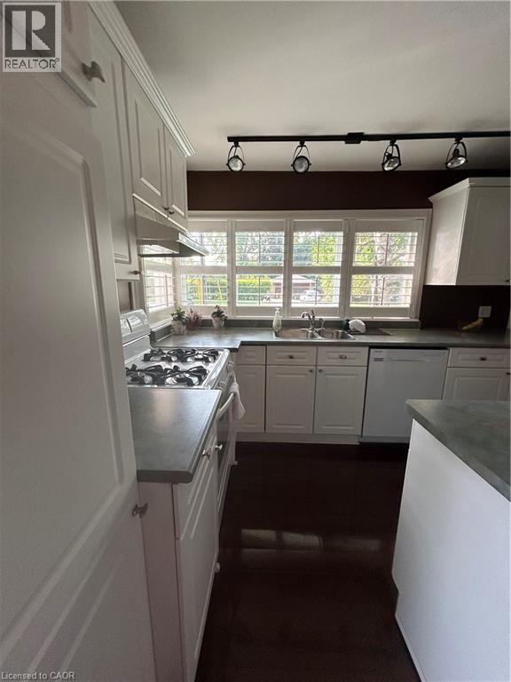 Photo 28 at 34 Queensway Drive, Brantford Photo 28 at 34 Queensway Drive, Brantford