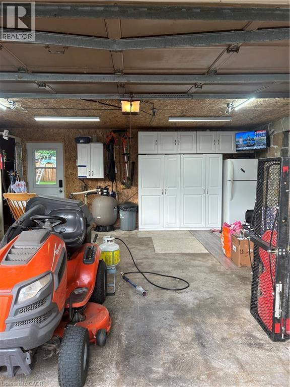 Photo 4 at 34 Queensway Drive, Brantford Photo 4 at 34 Queensway Drive, Brantford