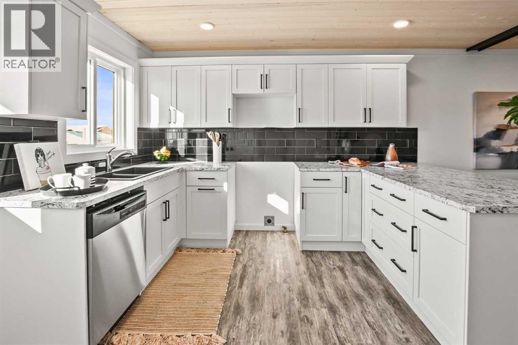 6 Metcalf Way, Lacombe, Alberta  T4L 0J8 - Photo 7 - A2266299