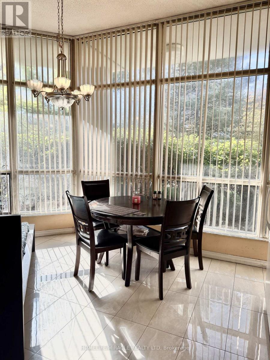 114 - 1 Rowntree Road, Toronto, Ontario  M9V 5G7 - Photo 11 - W12465059