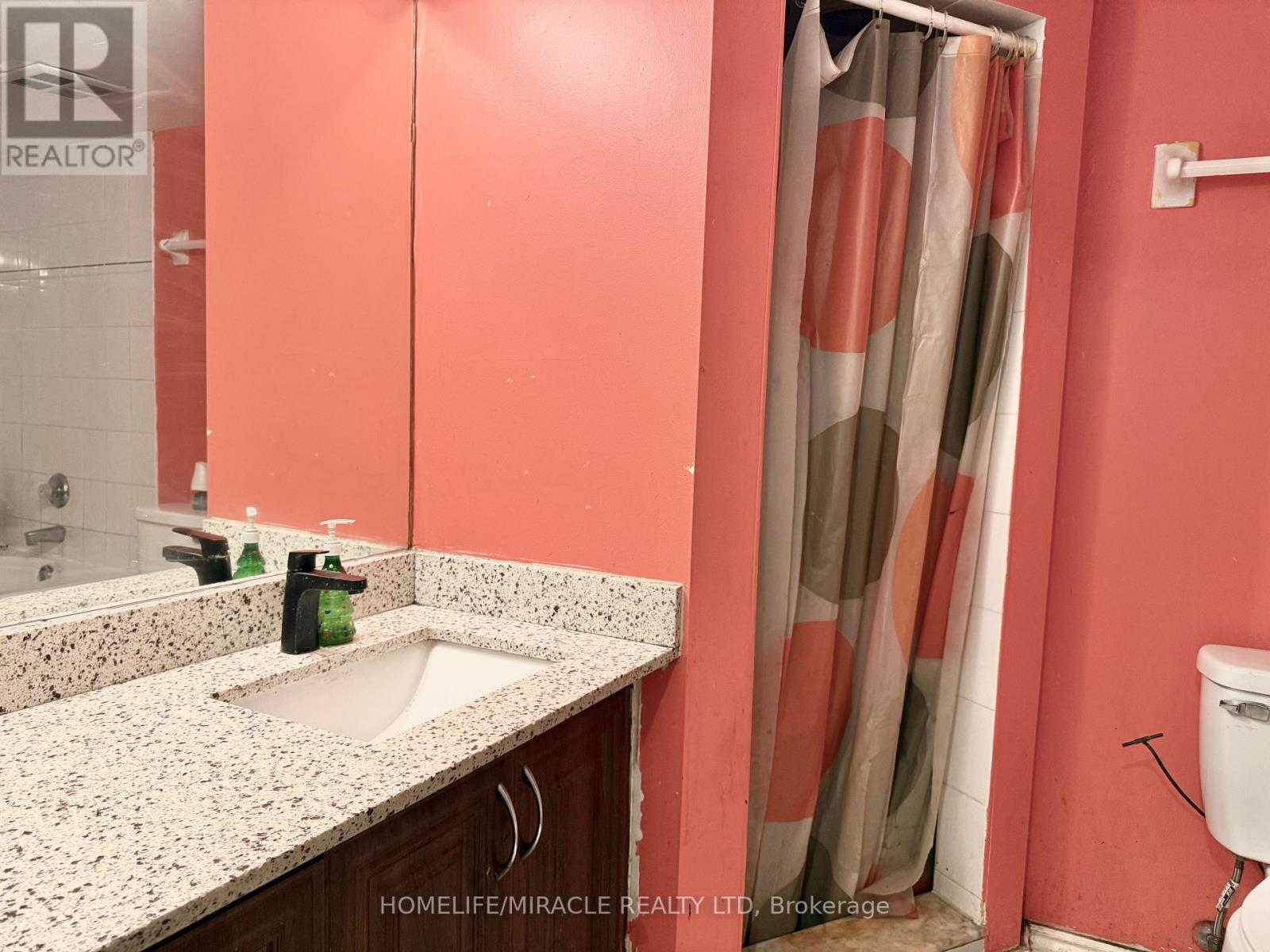 114 - 1 Rowntree Road, Toronto, Ontario  M9V 5G7 - Photo 8 - W12465059