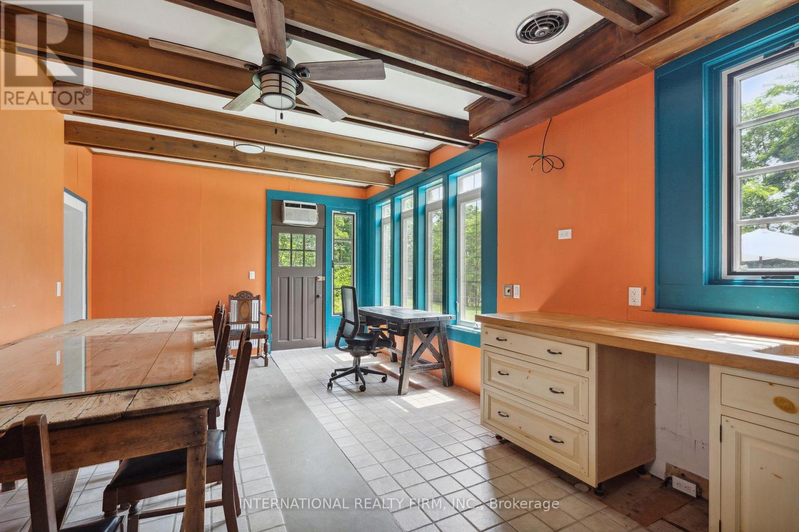 Photo 14 of 50 for 255 Delacourt Road