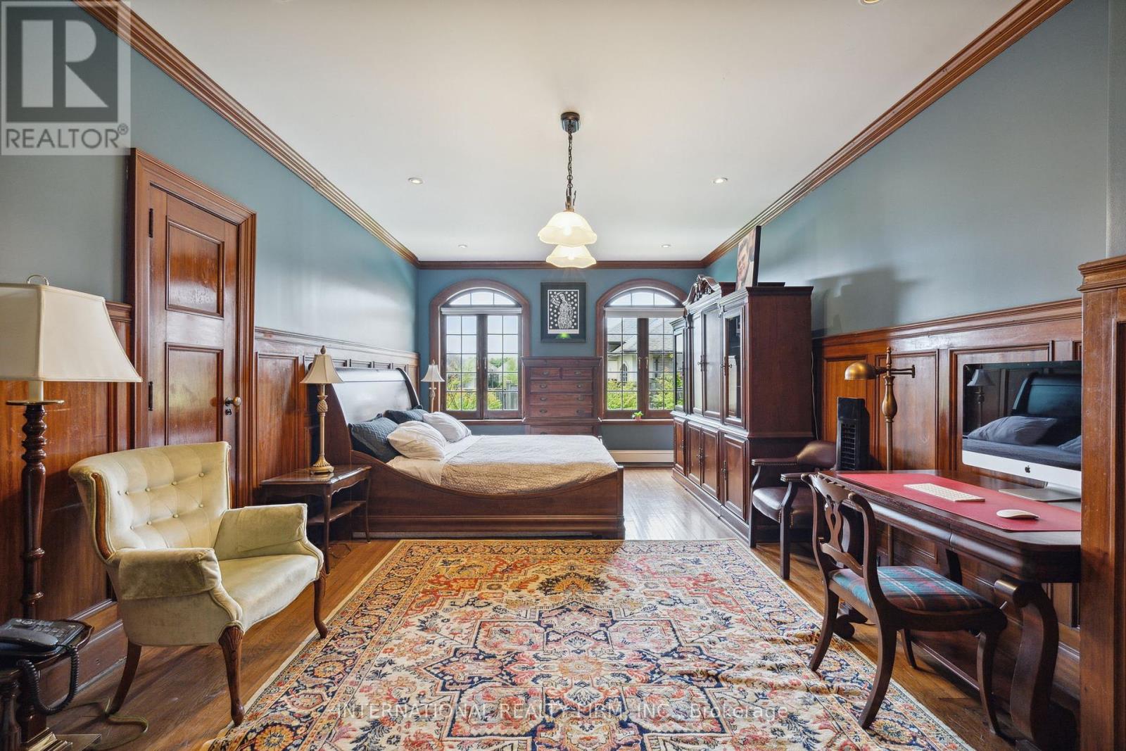 Photo 17 of 50 for 255 Delacourt Road