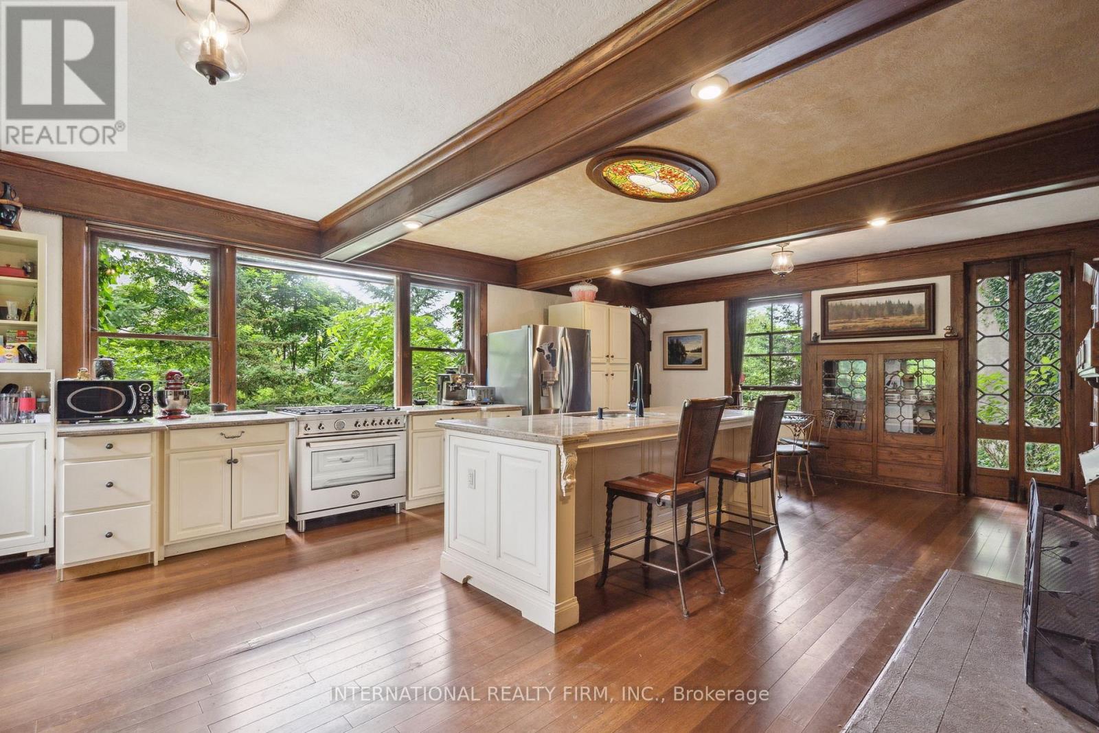 Photo 38 of 50 for 255 Delacourt Road