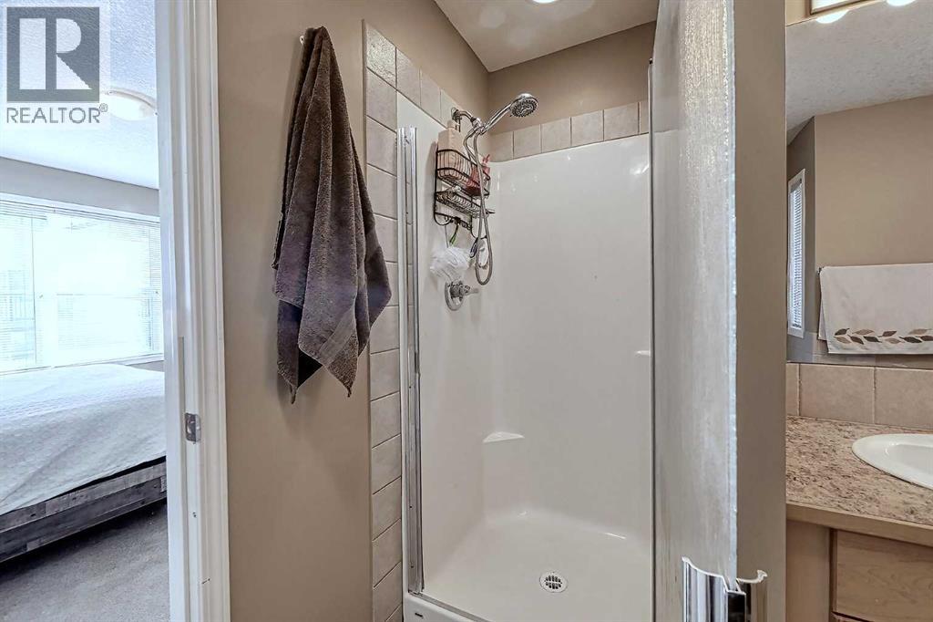 73 Everwoods Road Sw, Calgary, Alberta  T2Y 5C9 - Photo 36 - A2264395