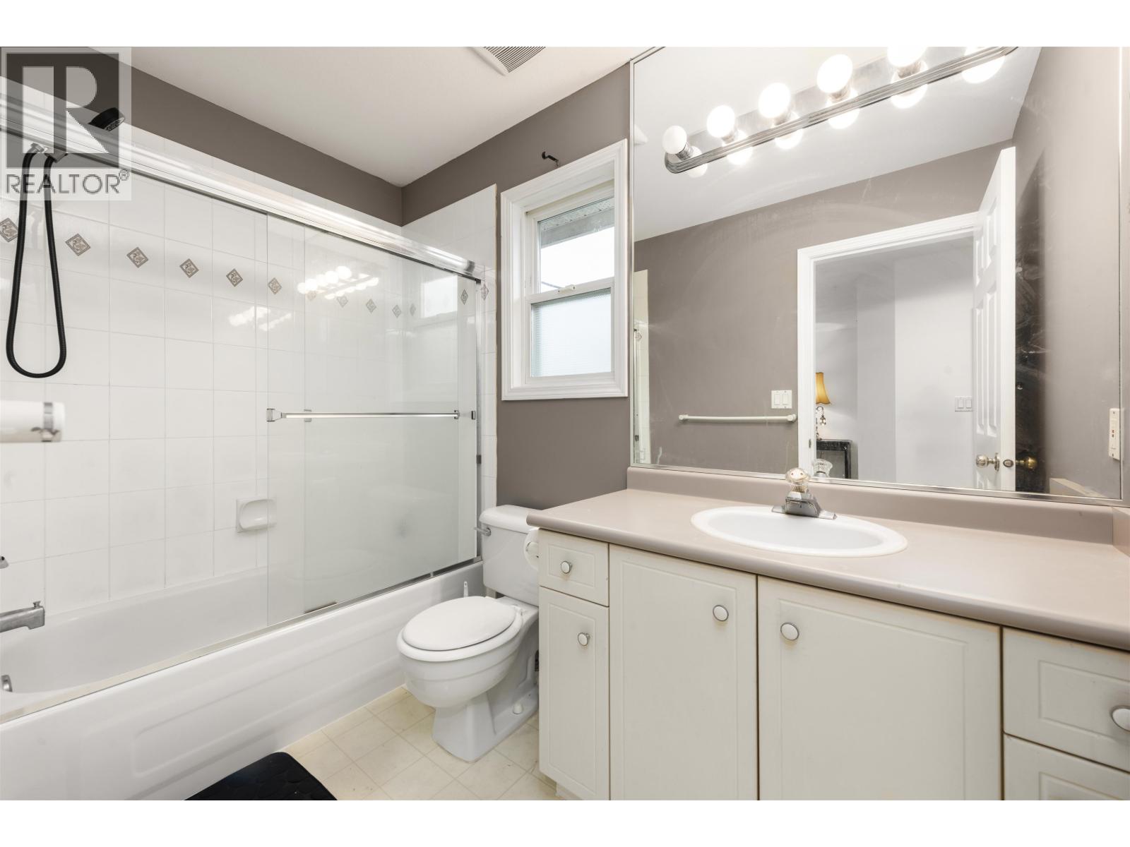 10231 Cambie Road, Richmond, British Columbia  V6X 4A4 - Photo 22 - R3062069