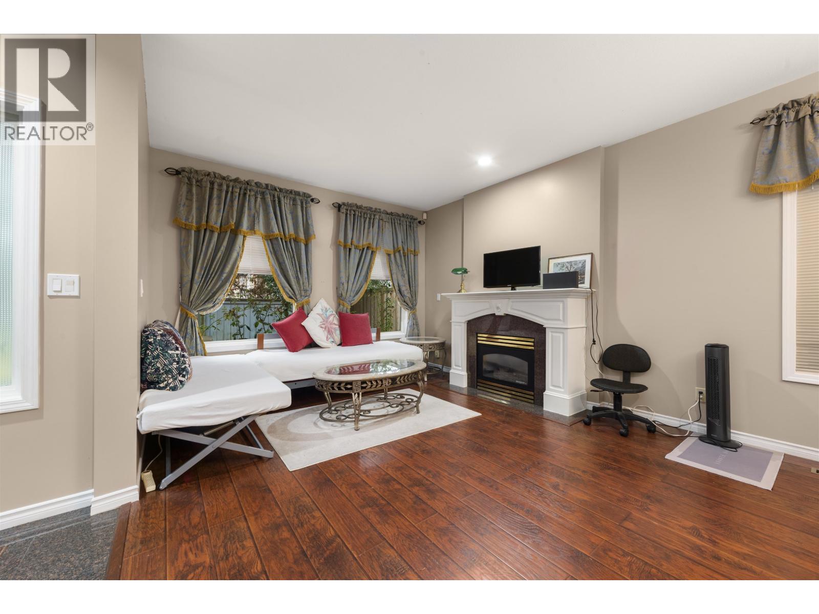 10231 Cambie Road, Richmond, British Columbia  V6X 4A4 - Photo 6 - R3062069