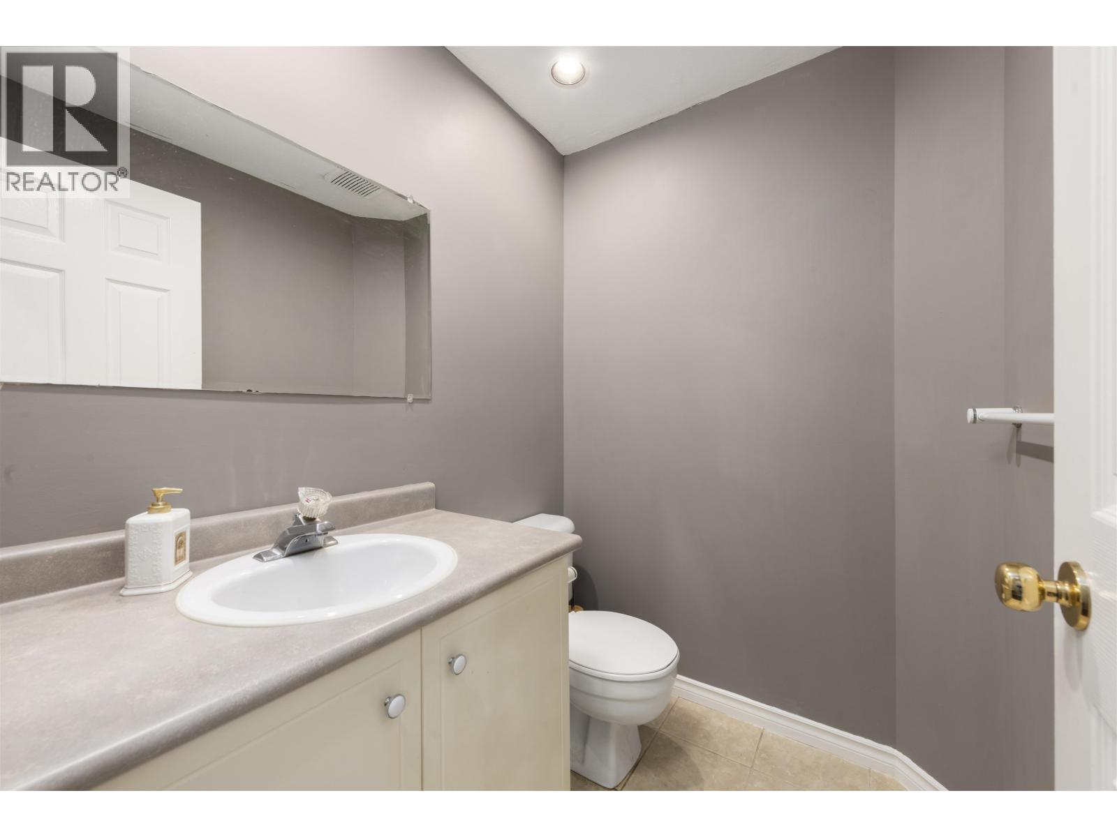 10231 Cambie Road, Richmond, British Columbia  V6X 4A4 - Photo 31 - R3062069
