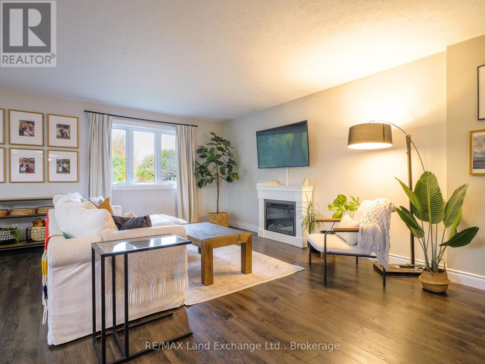 829 Highland Street, Saugeen Shores, Ontario  N0H 2C2 - Photo 9 - X12484241