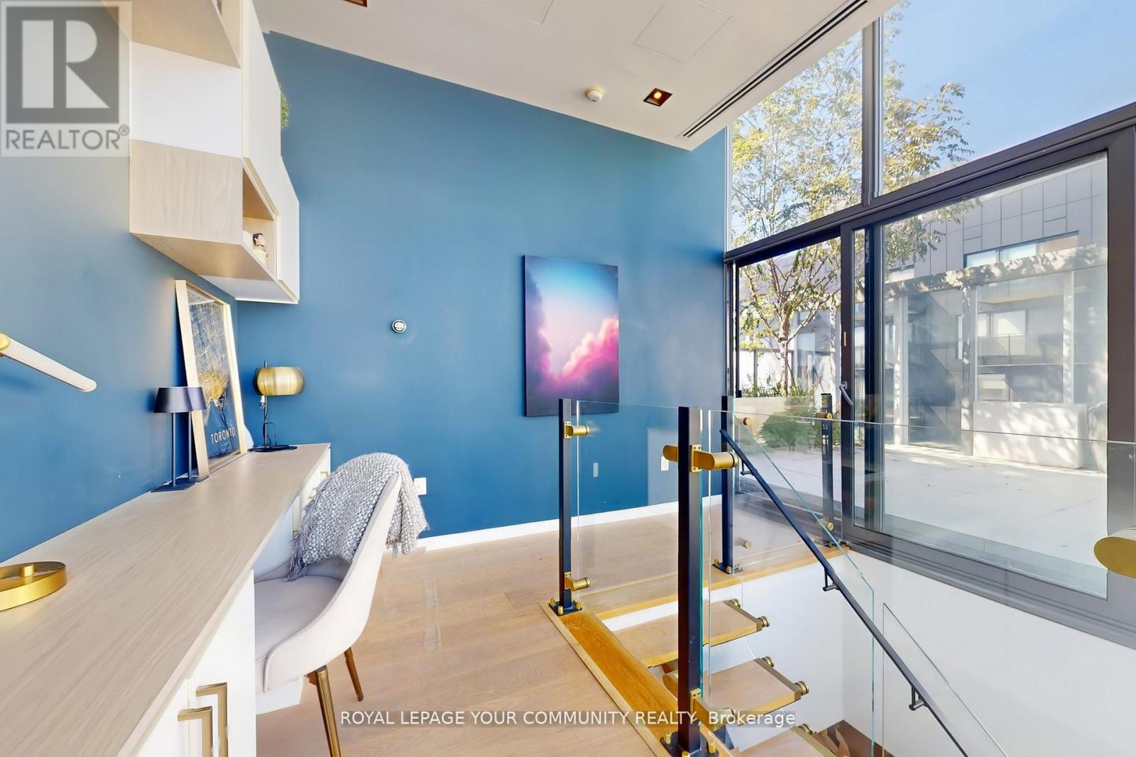 Ph10 - 32 Trolley Crescent, Toronto, Ontario  M5A 0E8 - Photo 30 - C12484094