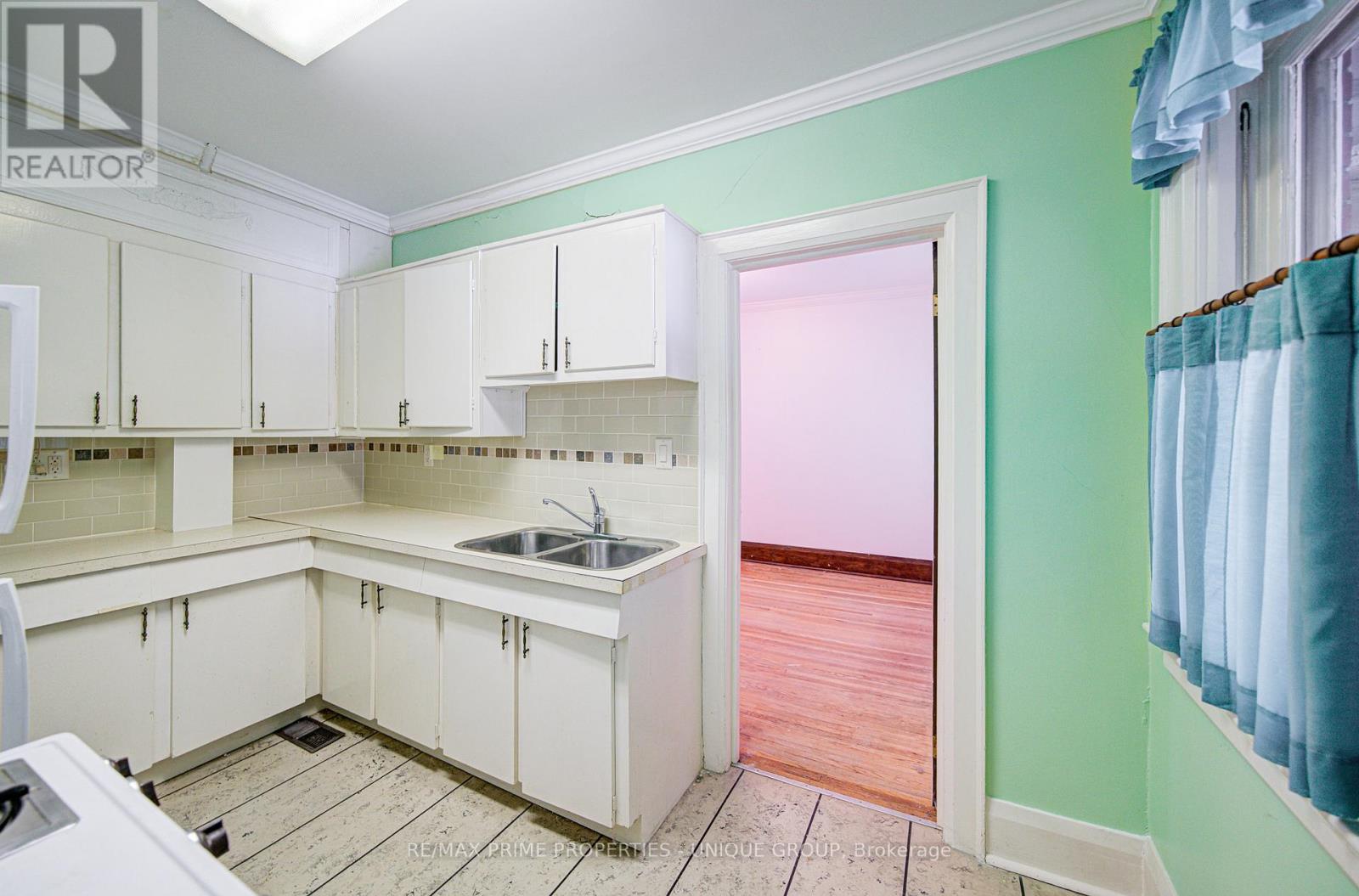 156 Brookdale Avenue, Toronto, Ontario  M5M 1P5 - Photo 19 - C12484105