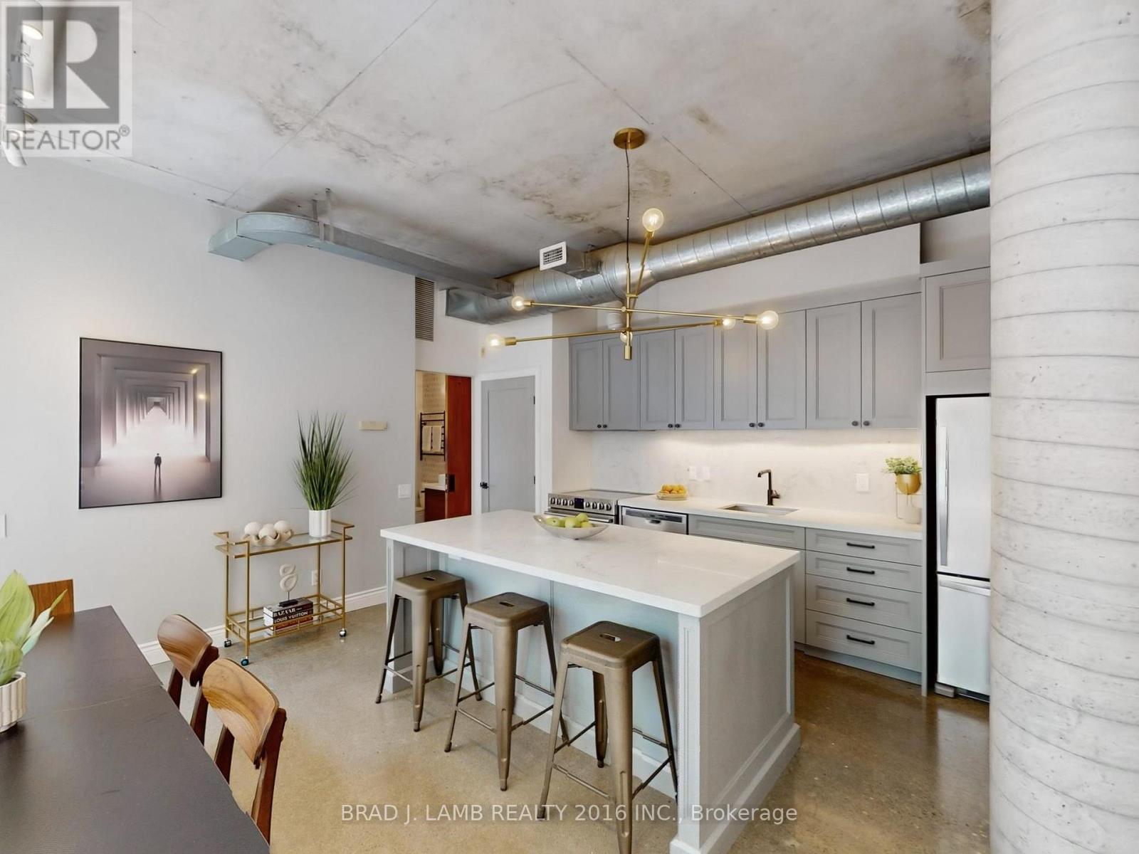 305 - 29 Camden Street, Toronto, Ontario  M5V 3N3 - Photo 7 - C12484125