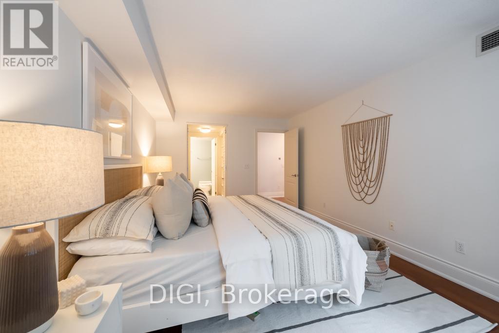 406 - 75 York Mills Road, Toronto, Ontario  M2P 2E7 - Photo 17 - C12484126