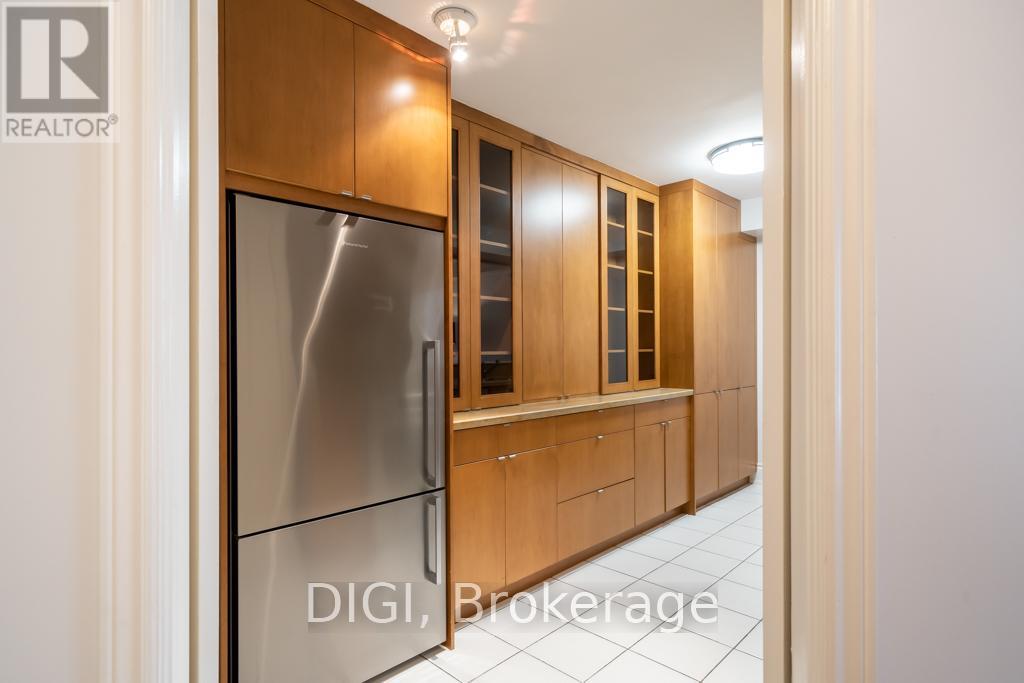 406 - 75 York Mills Road, Toronto, Ontario  M2P 2E7 - Photo 7 - C12484126