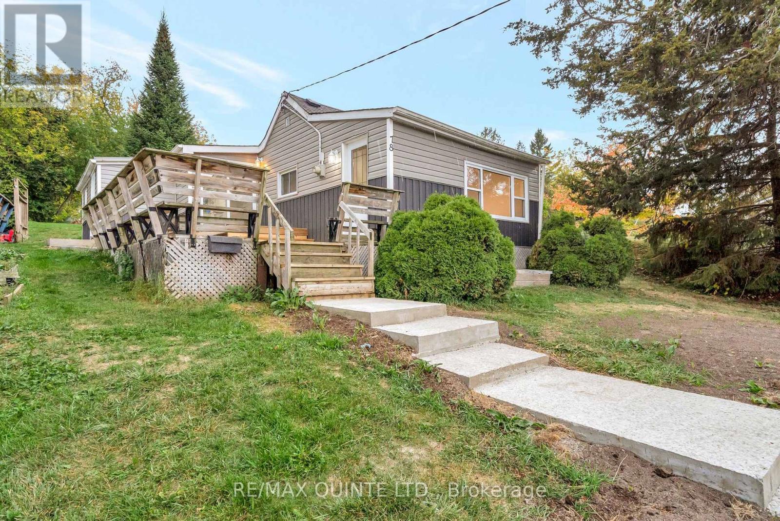 78 Wallbridge Cres Crescent, Belleville, Ontario  K8P 1Z4 - Photo 3 - X12484187