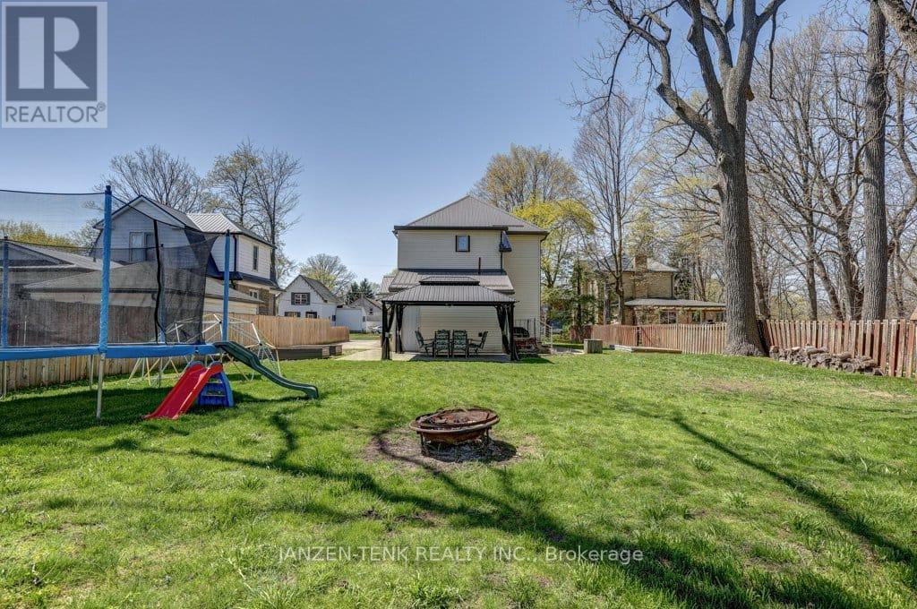 17 Oak Street, Aylmer, Ontario  N5H 1G3 - Photo 30 - X12484159