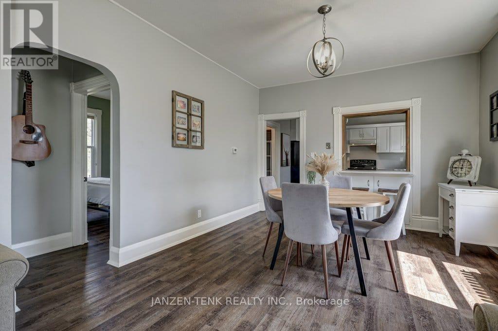 17 Oak Street, Aylmer, Ontario  N5H 1G3 - Photo 9 - X12484159