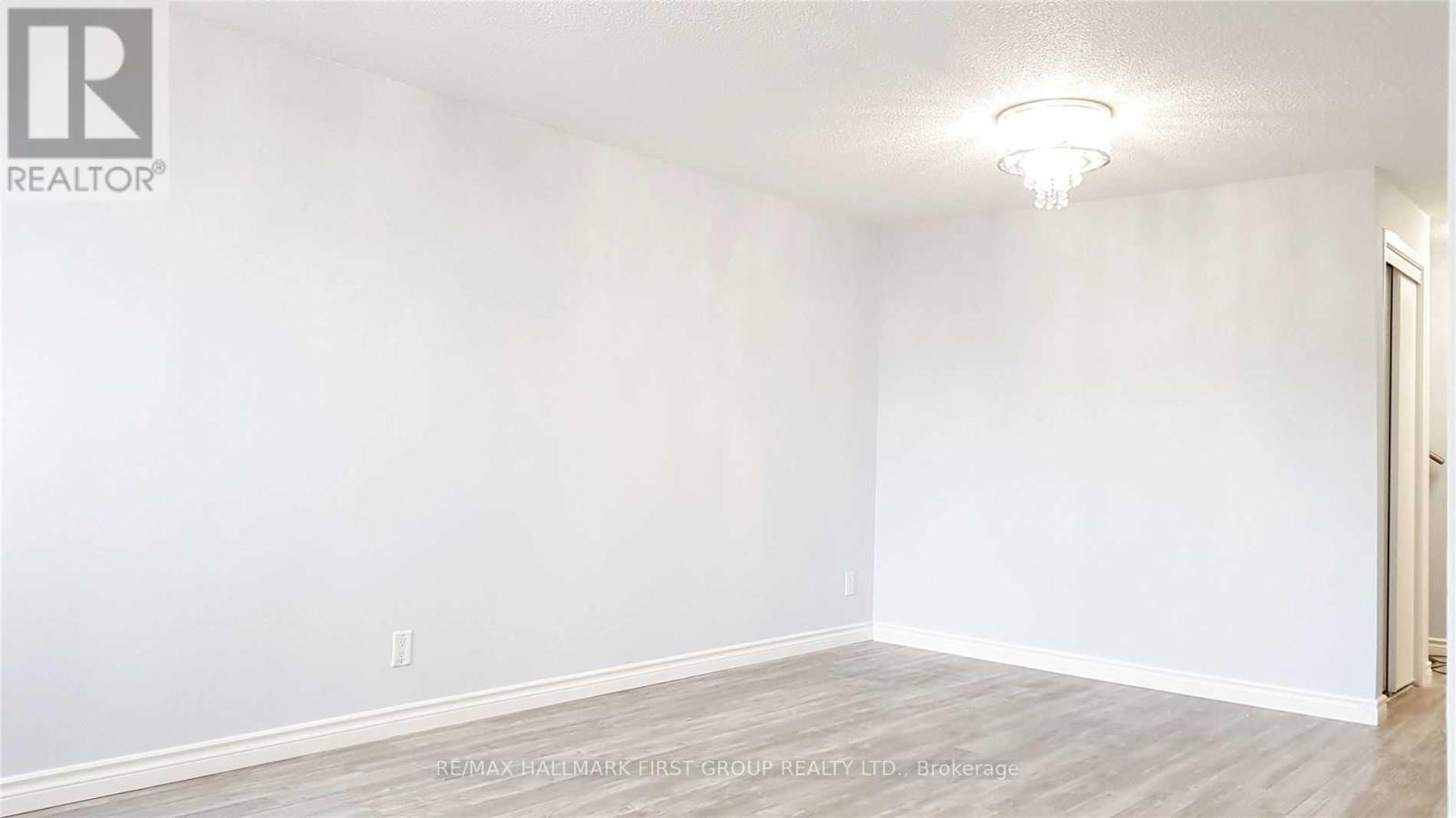 Lower - 359 Buena Vista Avenue, Oshawa, Ontario  L1J 2M6 - Photo 3 - E12484115