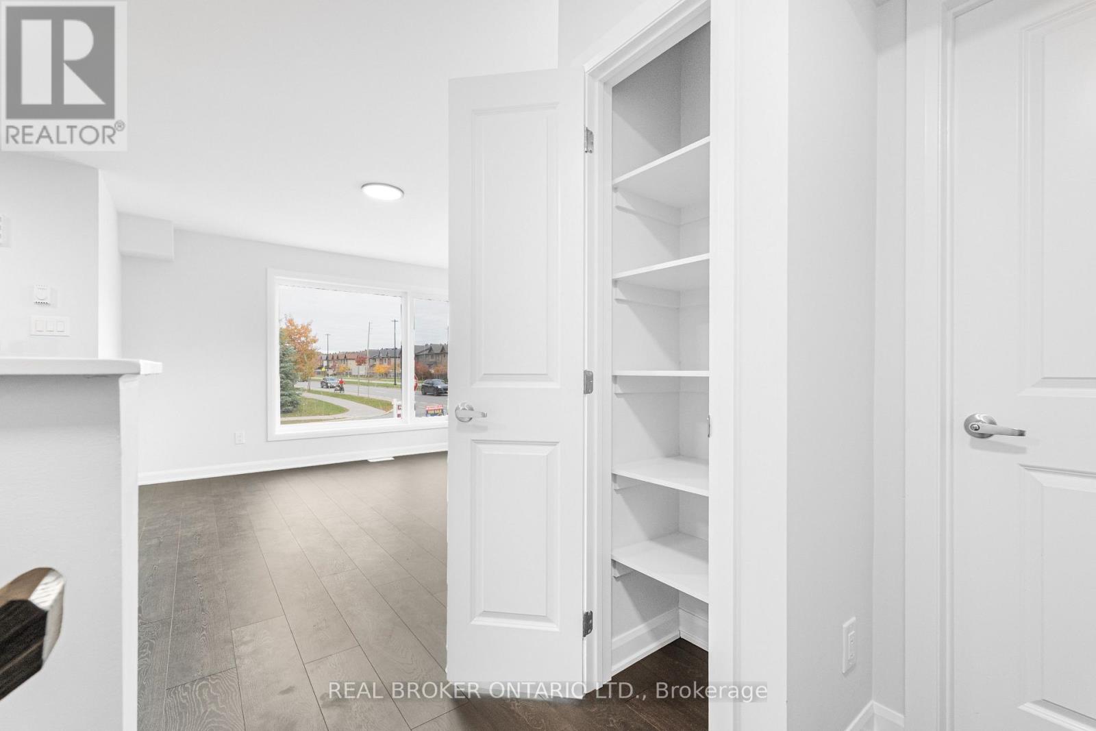 1 - 101 Glenroy Gilbert Drive, Ottawa, Ontario  K2J 7N6 - Photo 8 - X12484146