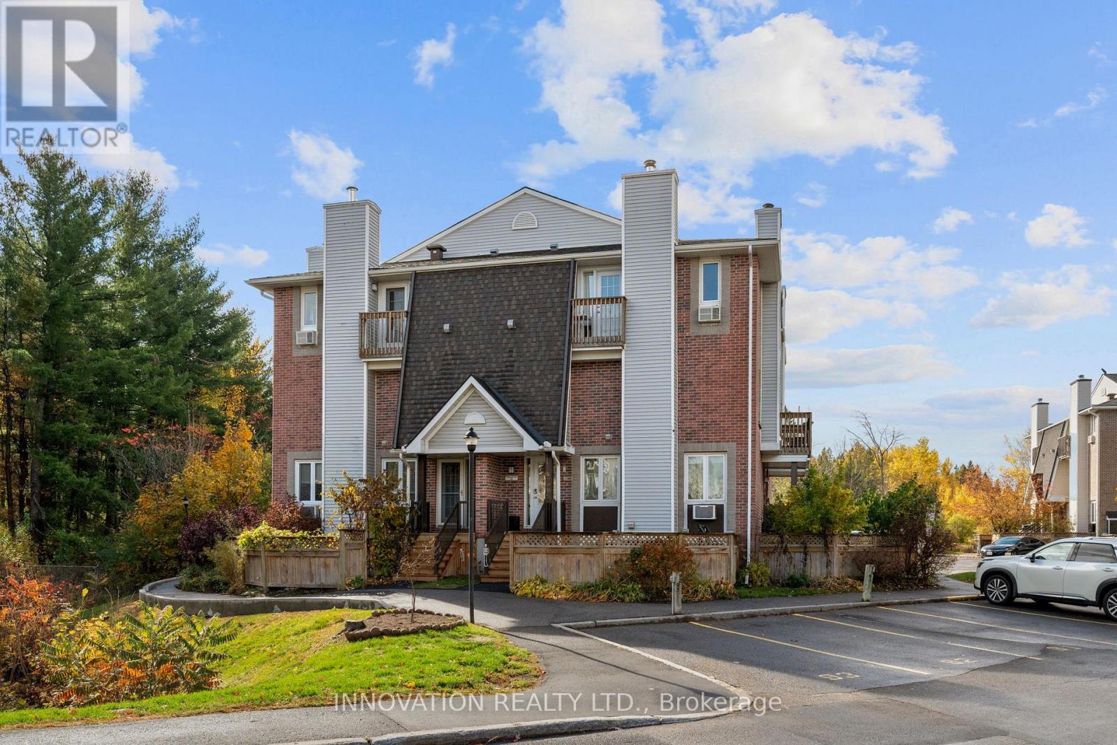 8 - 5 TIMBERVIEW WAY, Ottawa, Ontario