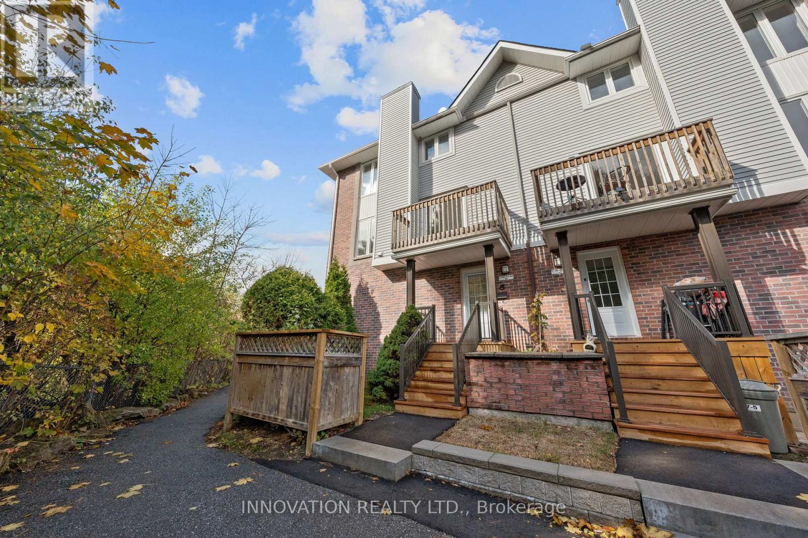 8 - 5 Timberview Way, Ottawa, Ontario  K2H 9M6 - Photo 2 - X12484220