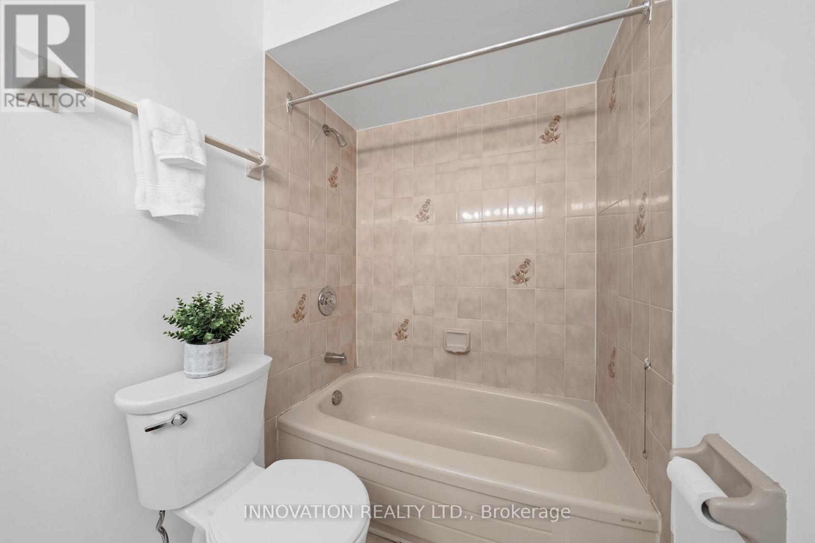 8 - 5 Timberview Way, Ottawa, Ontario  K2H 9M6 - Photo 33 - X12484220
