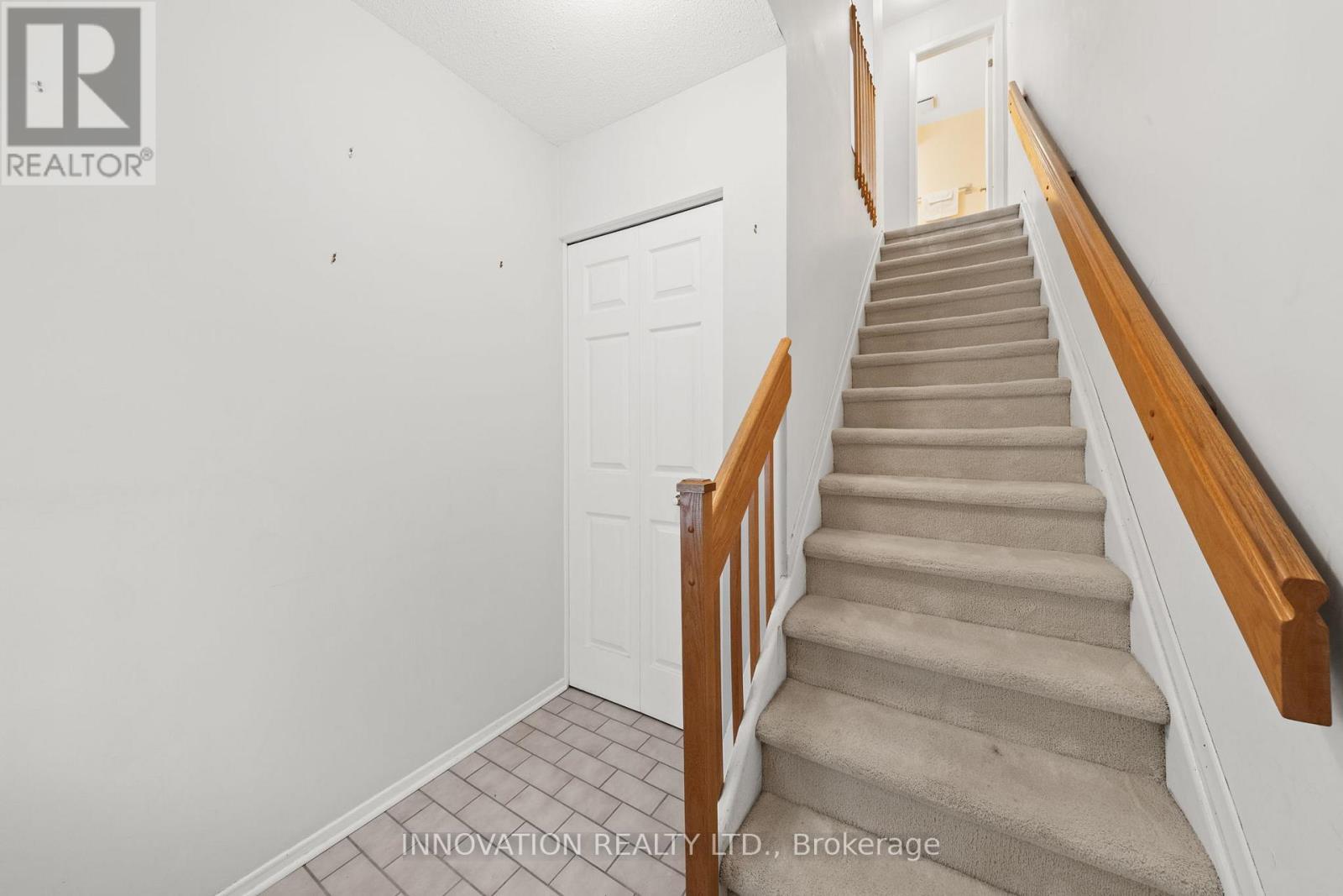 8 - 5 Timberview Way, Ottawa, Ontario  K2H 9M6 - Photo 8 - X12484220