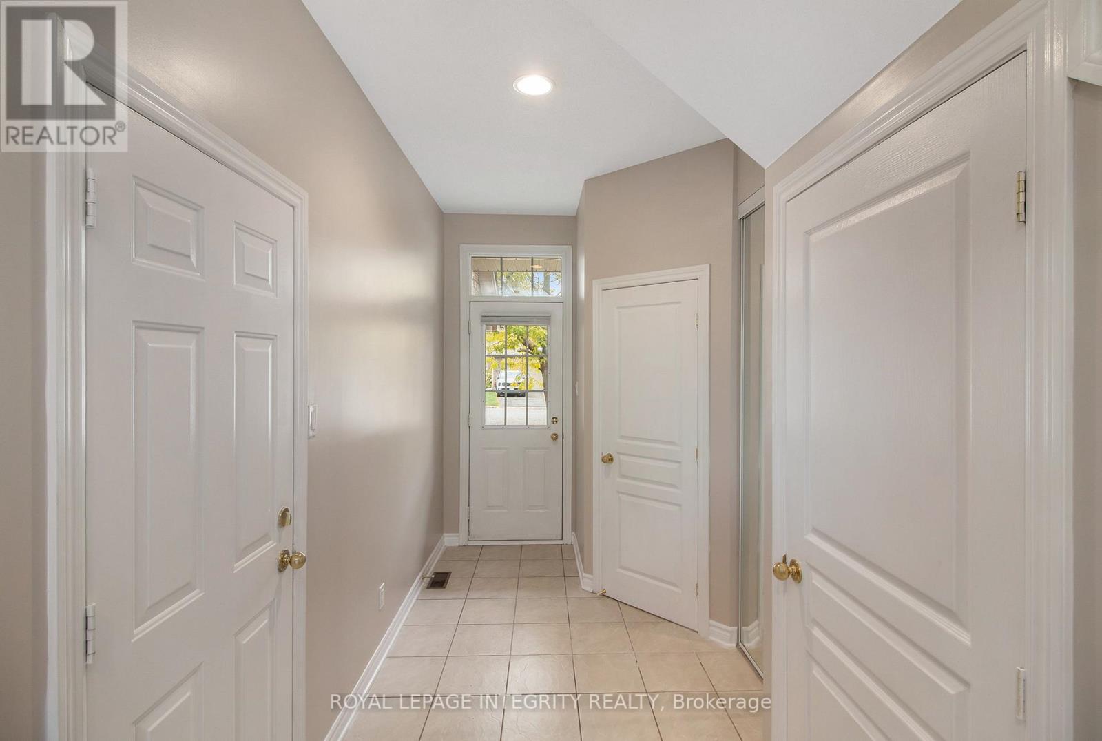 2080 Melette Crescent, Ottawa, Ontario  K4A 4X2 - Photo 5 - X12484229