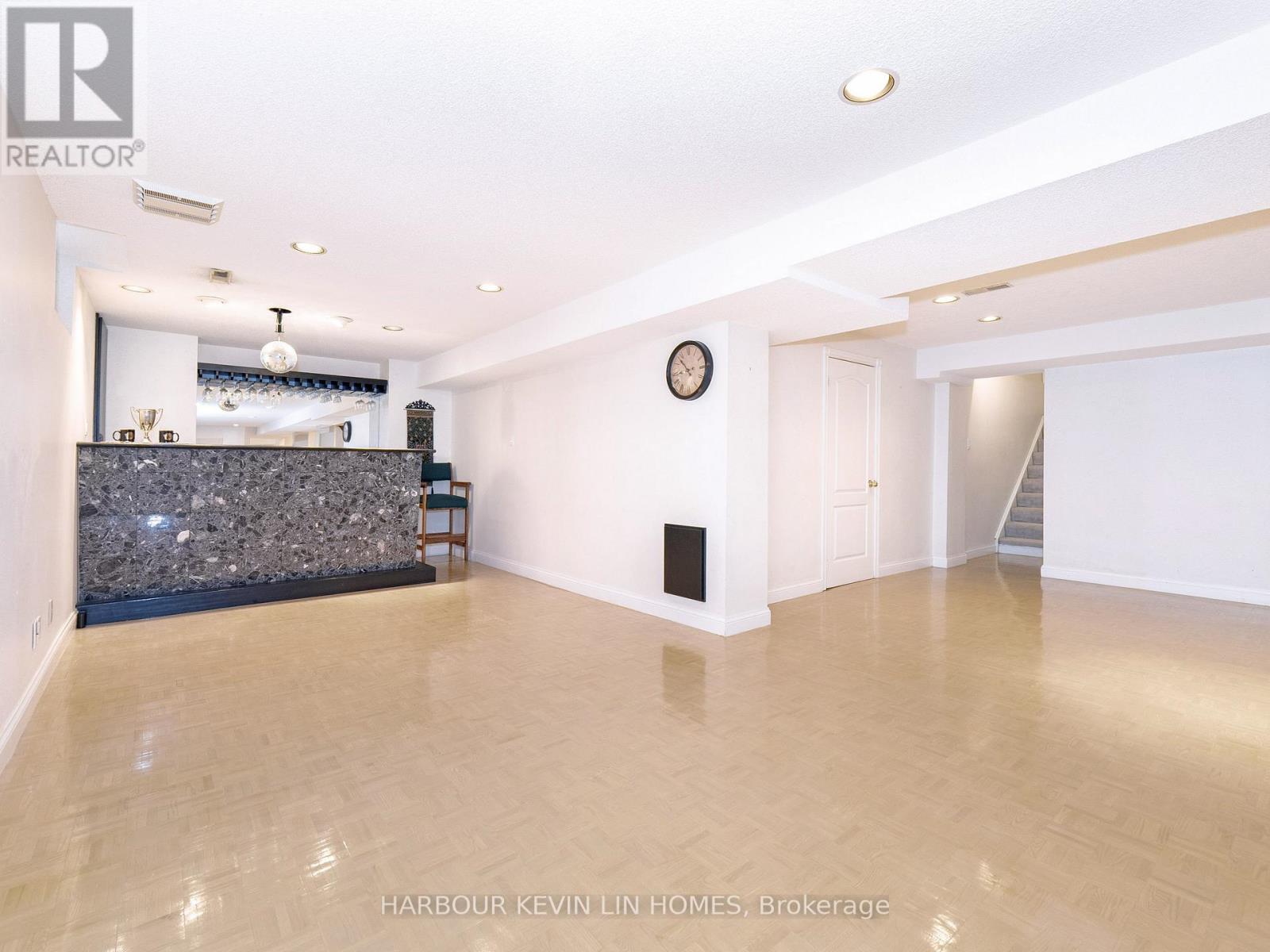 41 Montclair Road, Richmond Hill (Bayview Hill), Ontario  L4B 2S6 - Photo 33 - N12478601