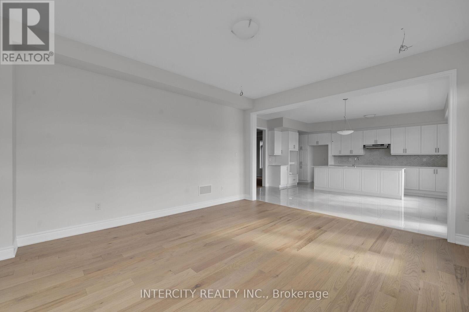 16 Keyworth Crescent, Brampton, Ontario  L6R 4G3 - Photo 16 - W12465295
