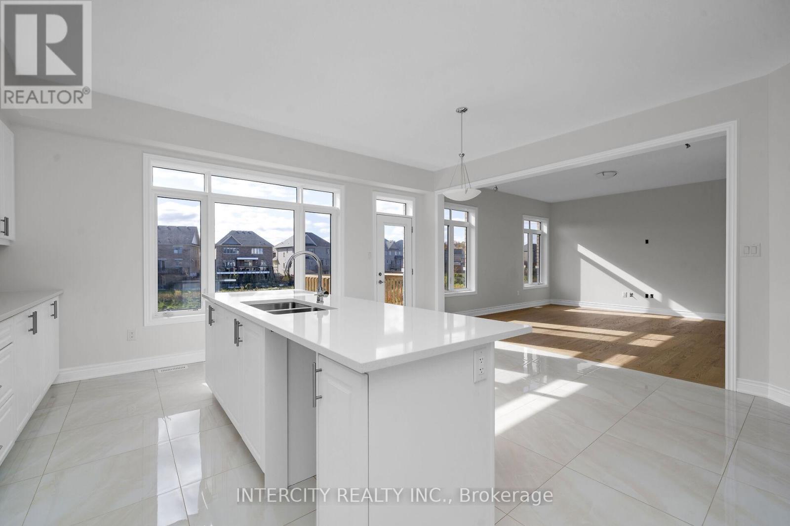 16 Keyworth Crescent, Brampton, Ontario  L6R 4G3 - Photo 14 - W12465295