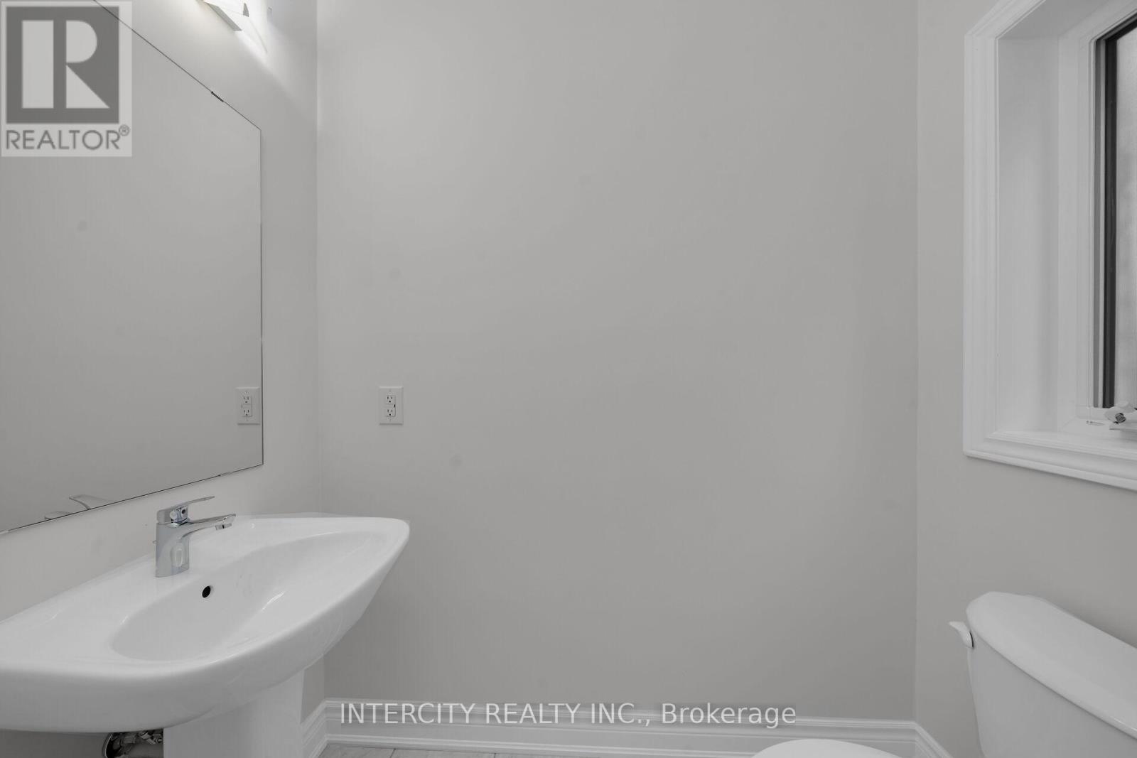 16 Keyworth Crescent, Brampton, Ontario  L6R 4G3 - Photo 18 - W12465295