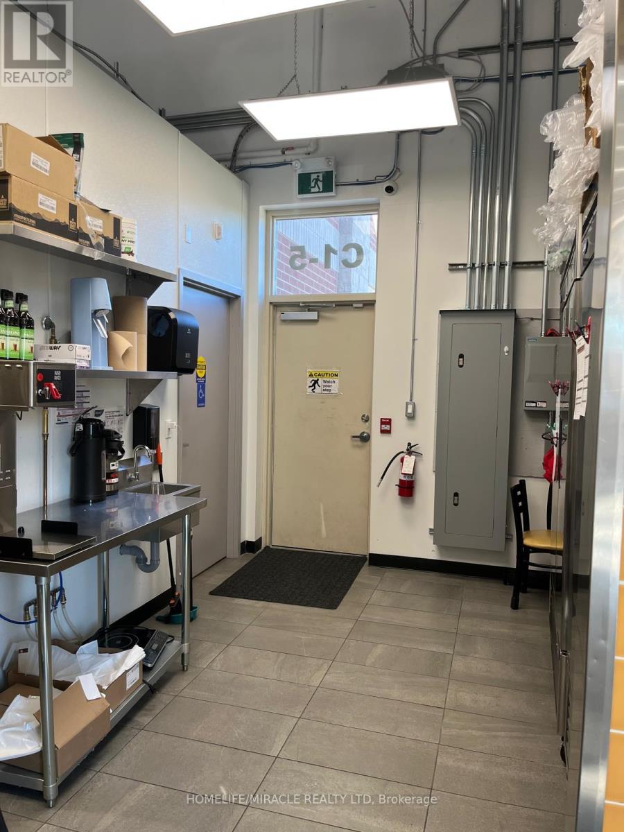 C-5 - 695 Stonehaven Avenue, Newmarket, Ontario  L3X 0G2 - Photo 8 - N12484129