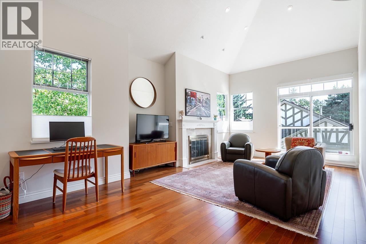 Property at 45 5221 OAKMOUNT CRESCENT image 3