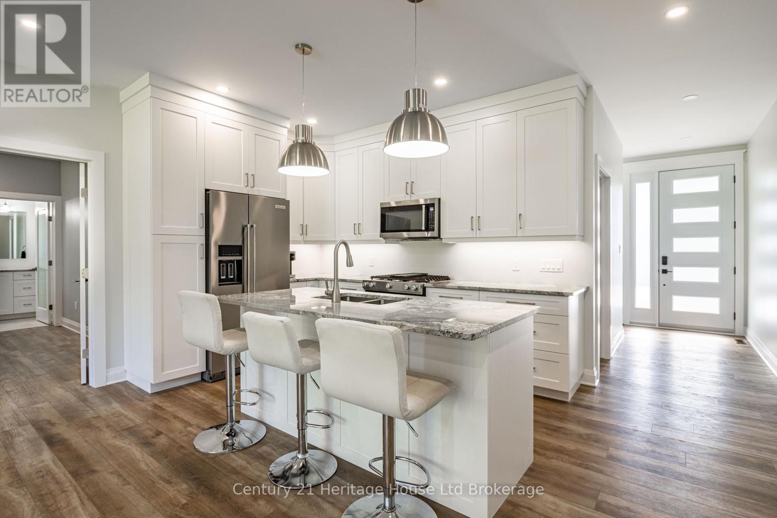 11651 Plank Road, Bayham, Ontario  N0J 1H0 - Photo 4 - X12484169