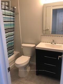 377 Rosegate Way N, Oakville, Ontario  L6H 6K1 - Photo 14 - W12484098