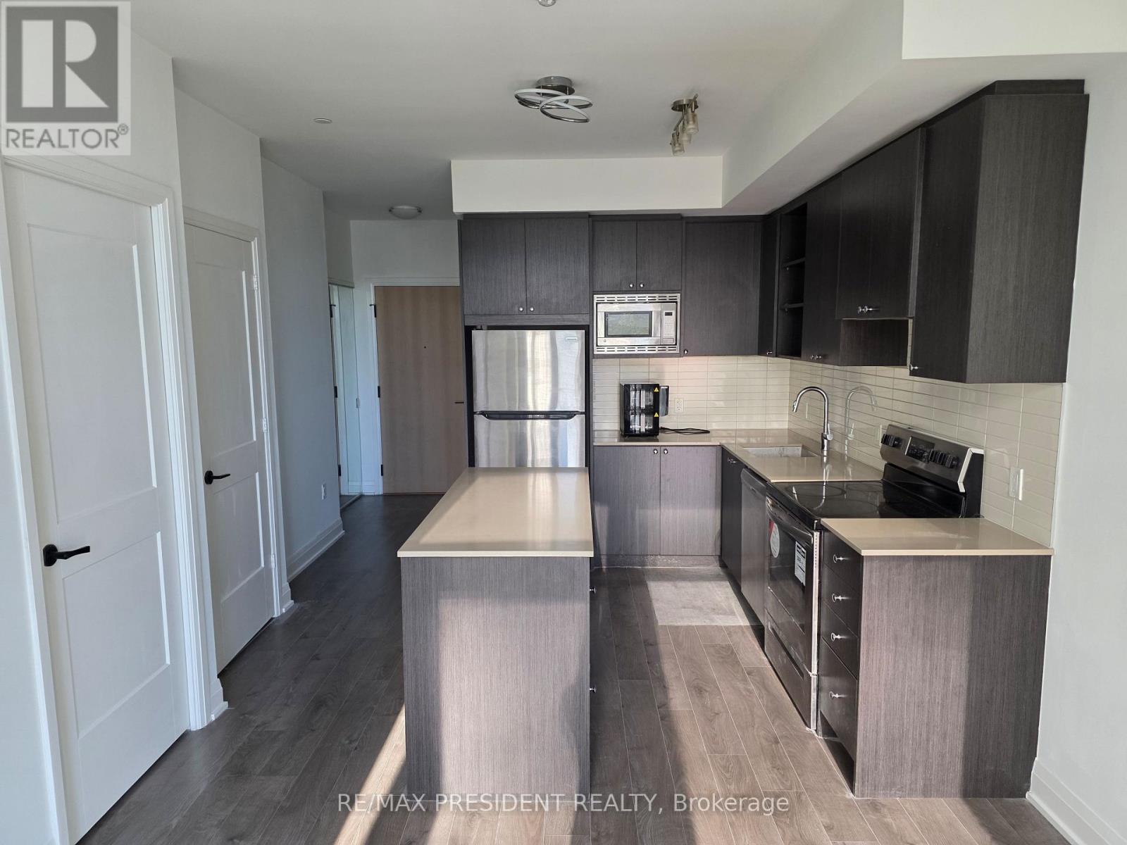 112 - 60 George Butchart Drive, Toronto, Ontario  M3K 2C5 - Photo 7 - W12484103