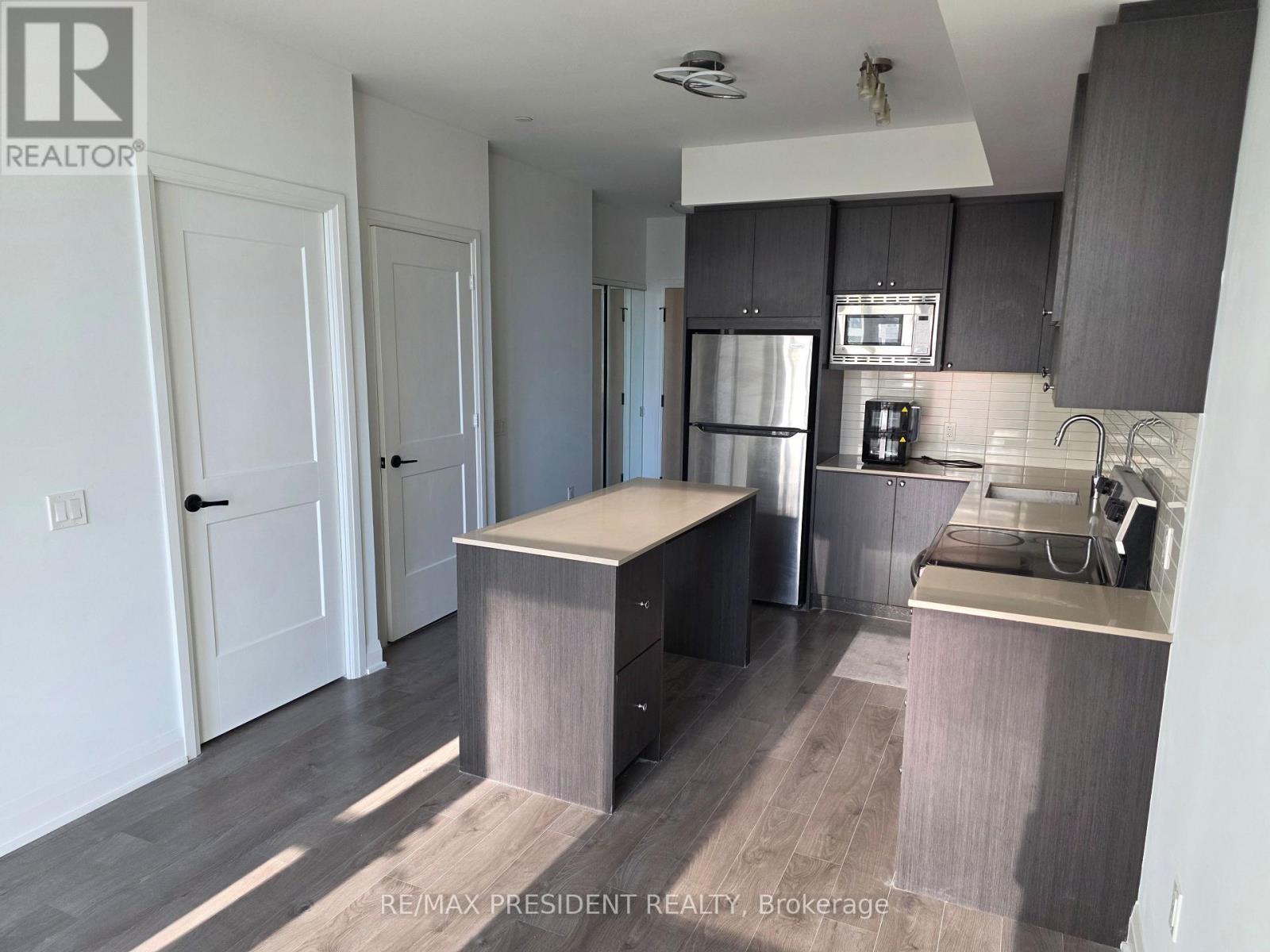 112 - 60 George Butchart Drive, Toronto, Ontario  M3K 2C5 - Photo 9 - W12484103