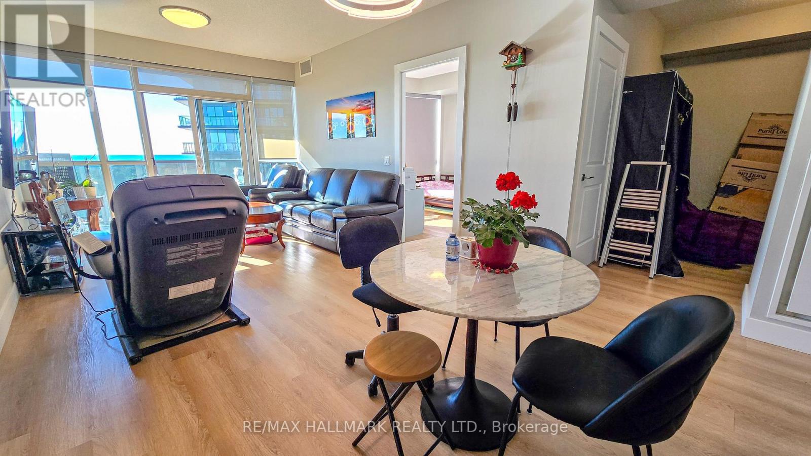 905 - 80 Marine Parade Drive, Toronto, Ontario  M8V 0A3 - Photo 6 - W12484117