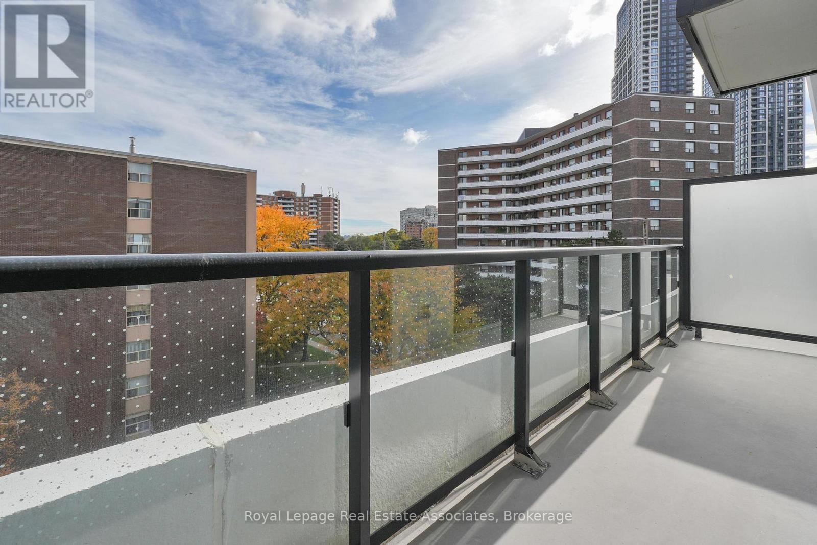 503 - 60 Central Park Roadway, Toronto, Ontario  M9A 0E6 - Photo 10 - W12484118
