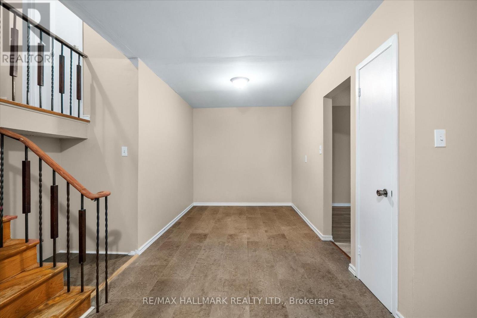 Upper - 80 Madison Street, Brampton, Ontario  L6S 3C5 - Photo 13 - W12484122