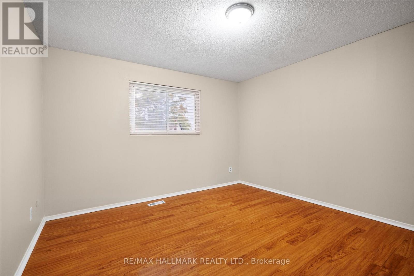 Upper - 80 Madison Street, Brampton, Ontario  L6S 3C5 - Photo 16 - W12484122