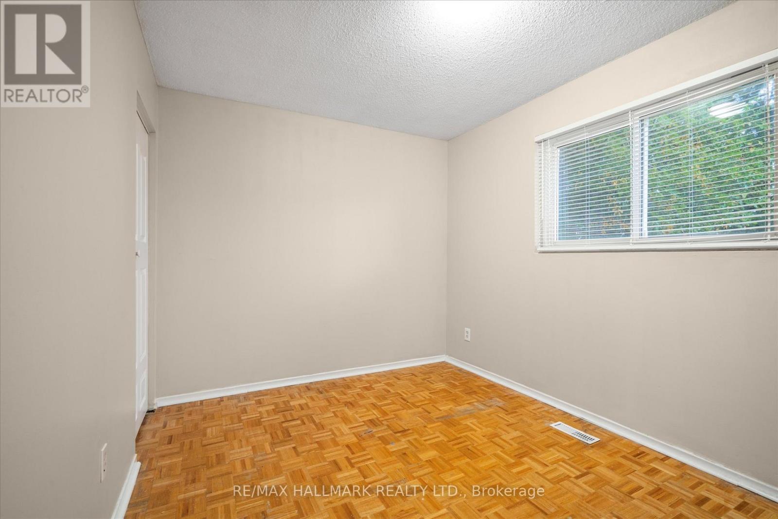 Upper - 80 Madison Street, Brampton, Ontario  L6S 3C5 - Photo 18 - W12484122