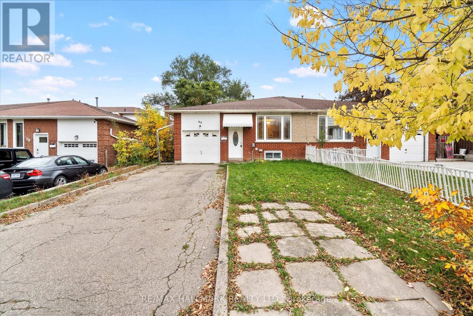 Upper - 80 Madison Street, Brampton, Ontario  L6S 3C5 - Photo 2 - W12484122