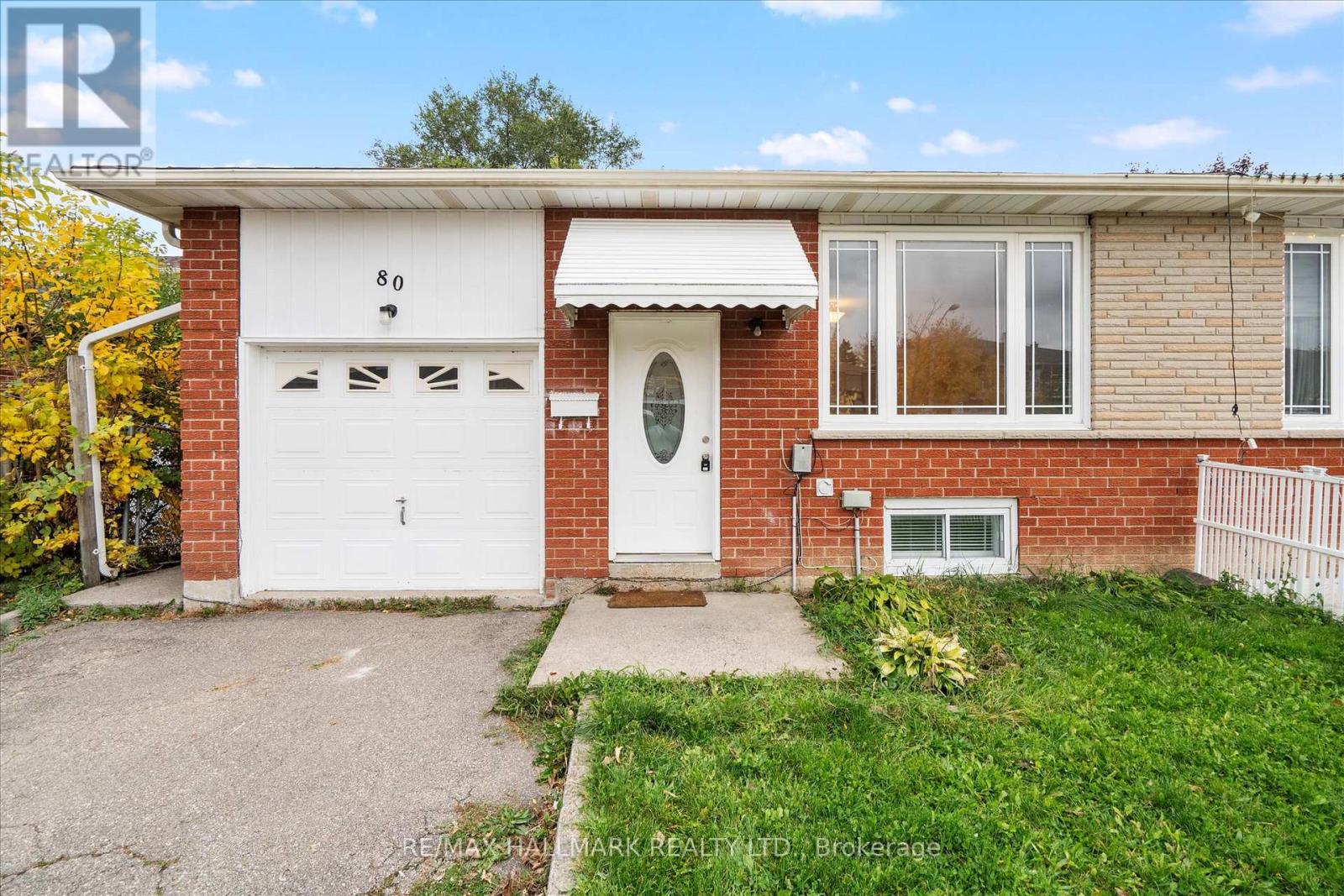 Upper - 80 Madison Street, Brampton, Ontario  L6S 3C5 - Photo 4 - W12484122