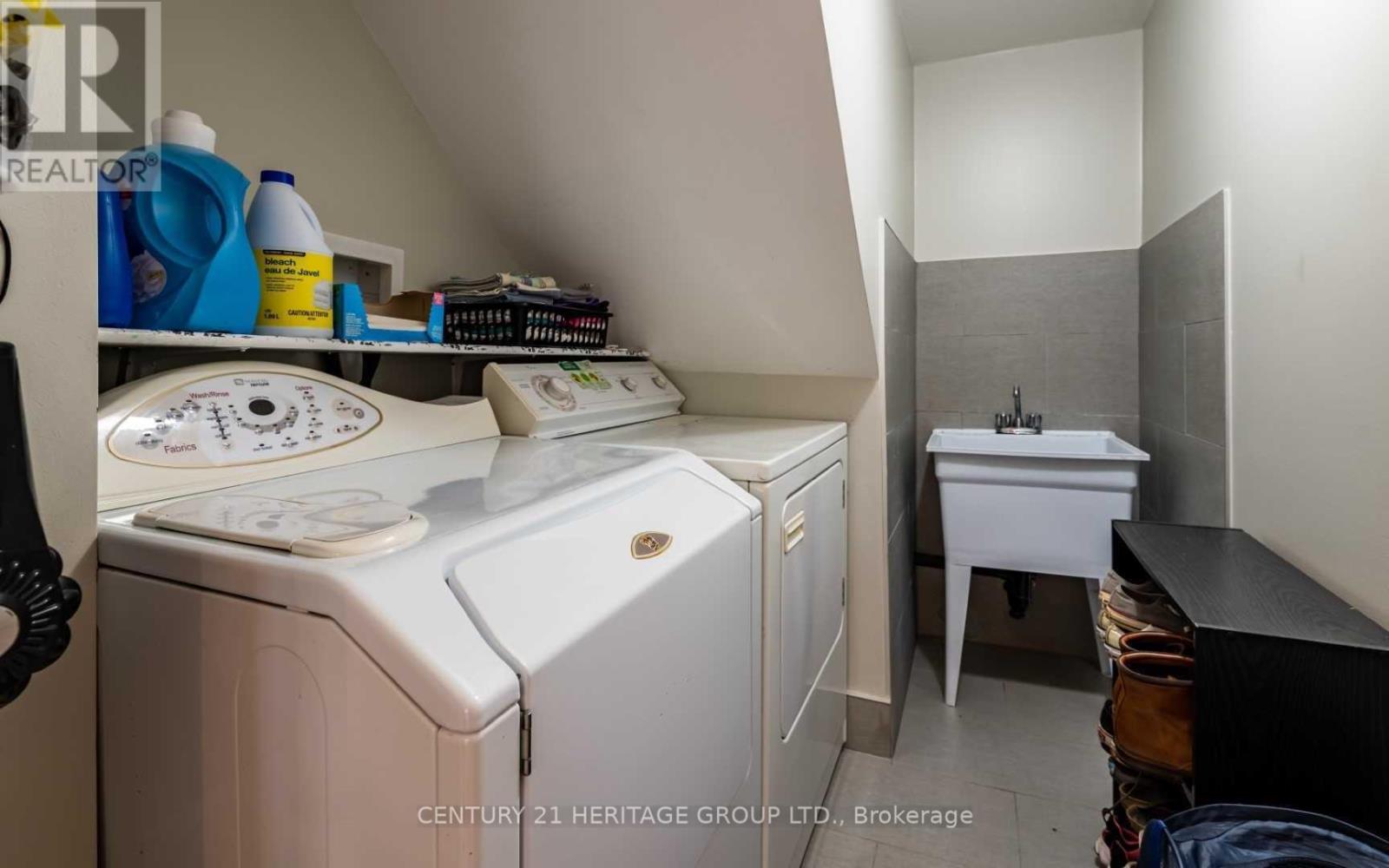 Lower - 239 Credit Creek Boulevard, Orangeville, Ontario  L9W 4M9 - Photo 12 - W12484138