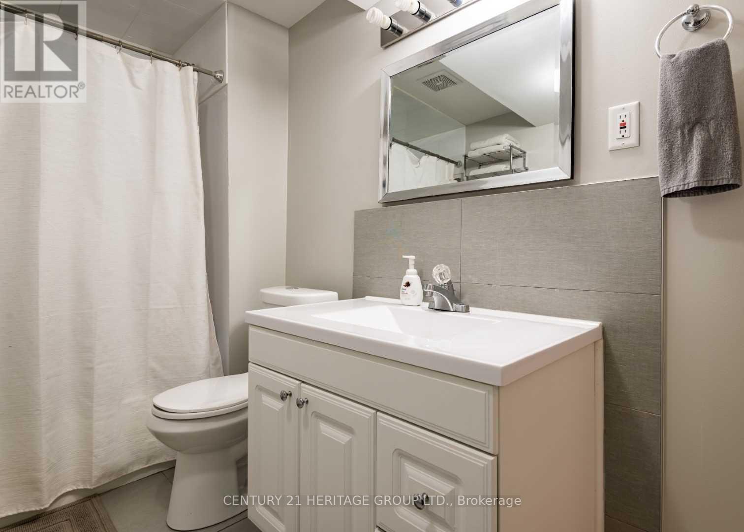 Lower - 239 Credit Creek Boulevard, Orangeville, Ontario  L9W 4M9 - Photo 6 - W12484138